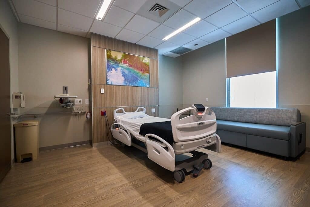 patient room at good shepherd rehabilitation hospital